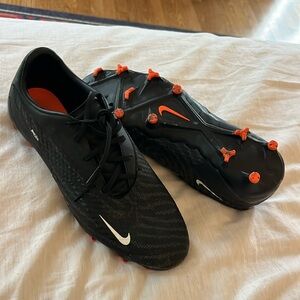 Nike Phantom Black Soccer cleats